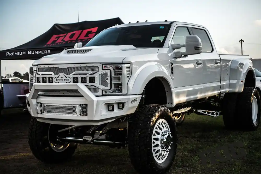 Budget 17-19 Ford F-450/F-550 Front Bumper Flog Industries
