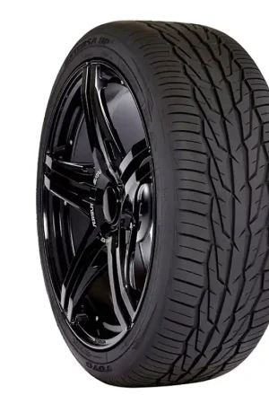 Editor’s Pick Toyo Extensa HP II Tire - 225/50R16 92V